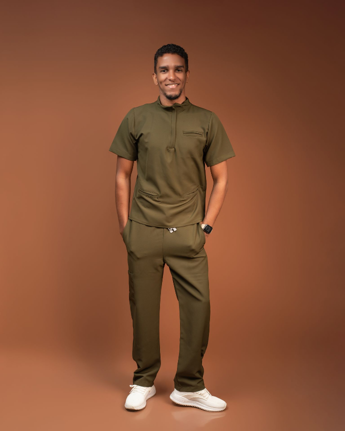 La visión y compromiso de nuestro CEO en transformar la atención médica con ética y dedicación. Inspiración en cada paso.