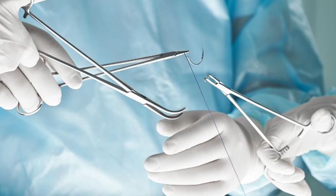 Este manual tiene fines educativos y de apoyo en la práctica clínica. Debe utilizarse como complemento al criterio profesional, los protocolos institucionales y la supervisión especializada. Se recomienda su uso en procesos de formación, capacitación continua y práctica supervisada, promoviendo una atención segura, técnica y basada en buenas prácticas.